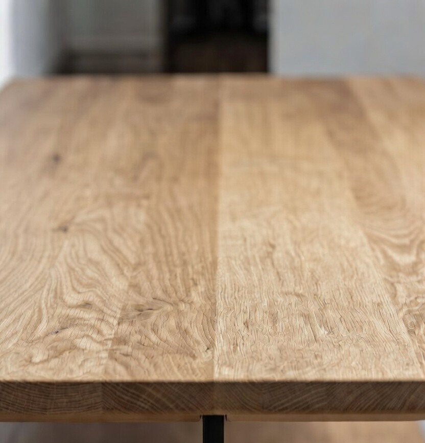 PPF Befor Wooden table with slightly faded surface before applying transparent PPF protection film